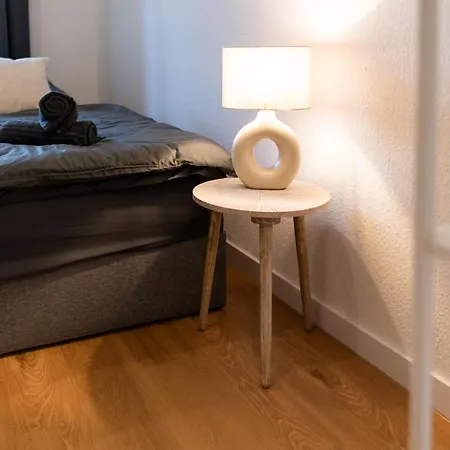 2 Bis 4 Personen, Wlan, Tv *