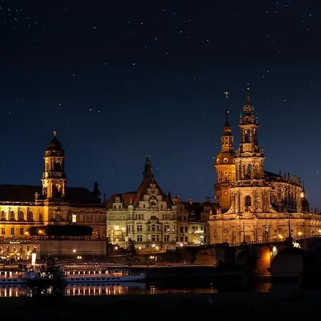 2 Bis 4 Personen, Wlan, Tv * Dresden