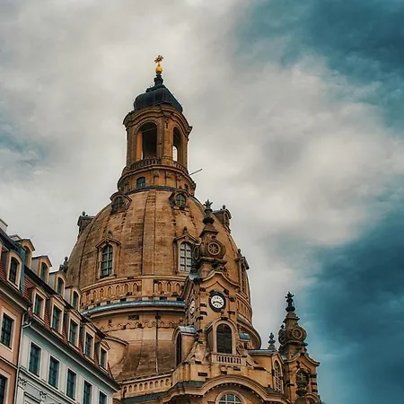 2 Bis 4 Personen, Wlan, Tv * Dresden