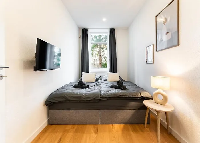 2 Bis 4 Personen, Wlan, Tv *