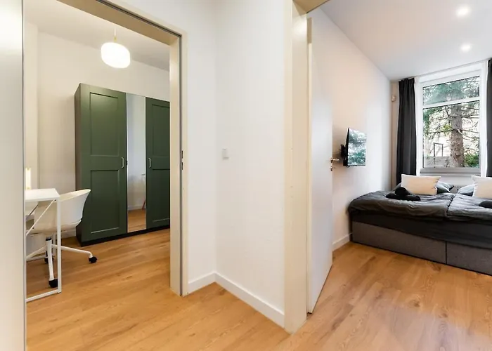 2 Bis 4 Personen, Wlan, Tv